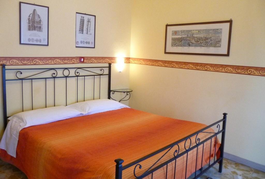 Hotel Ariston Pisa Rum bild